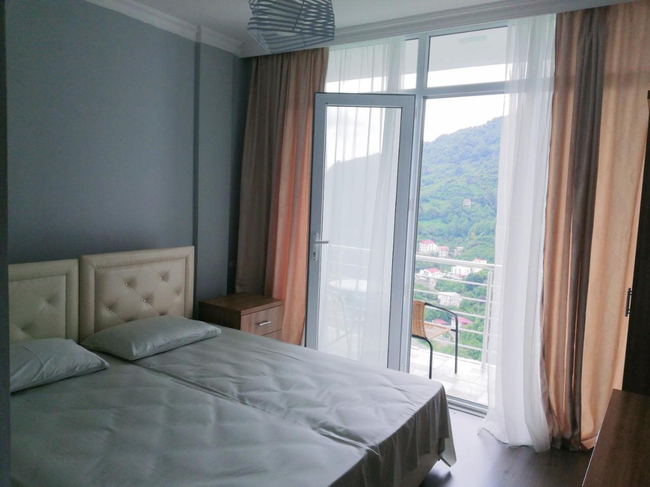 Albatross Kvariati Guest House Bagian luar foto
